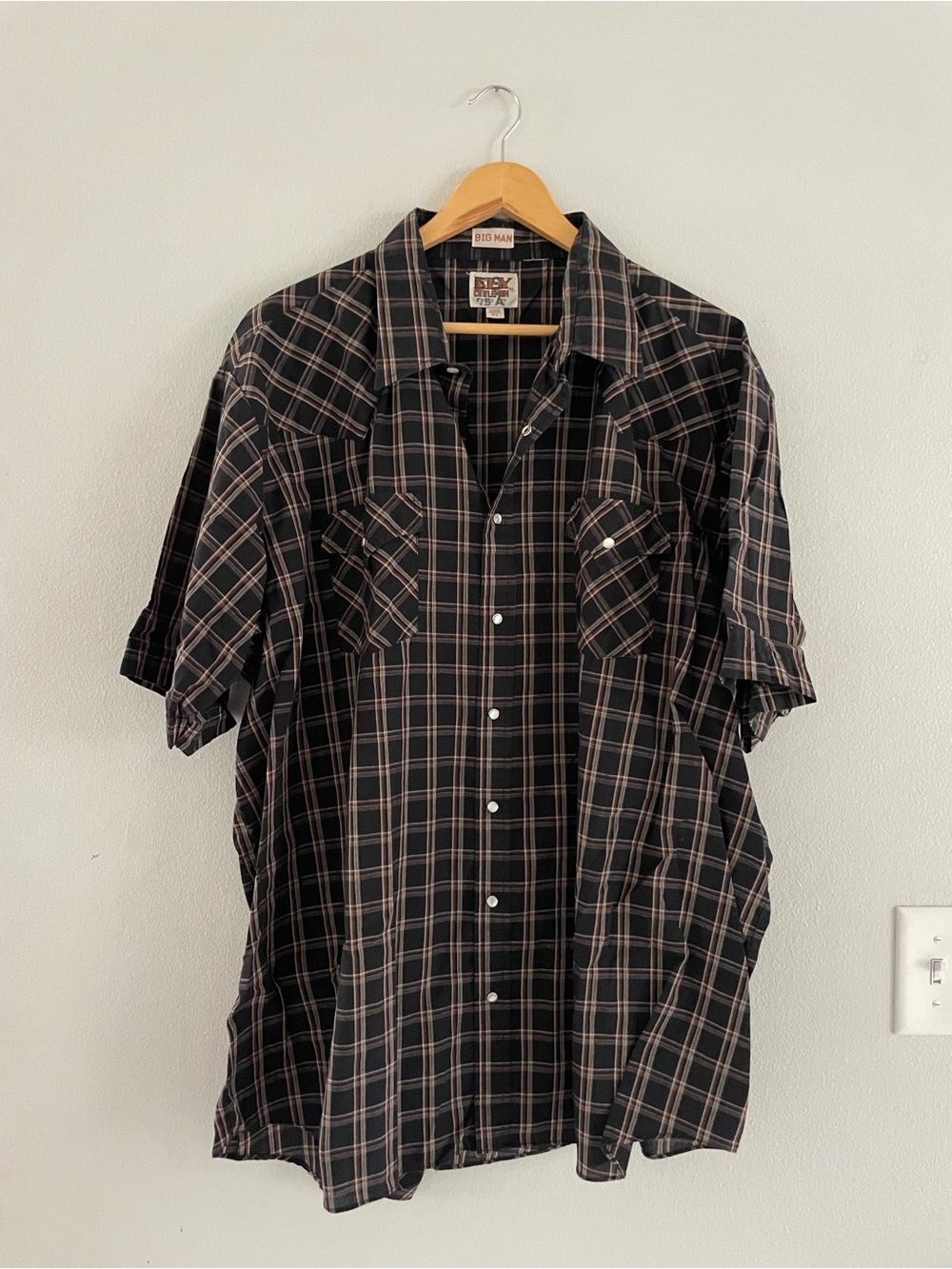 Ely Cattleman Black & Brown Plaid Short Sleeve Button Down Shirt